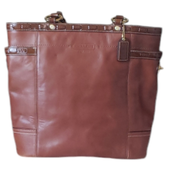 Coach Soft Brown Leather Tote Coach Perfect For Everyday Outing - Picture 3 of 17